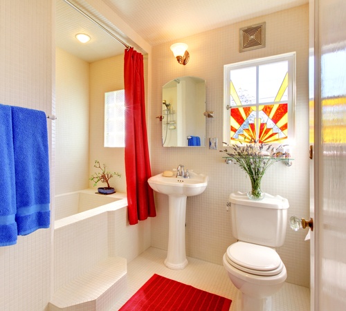 Make A Small Bathroom Look Bigger, What Color Tile Makes A Small Bathroom Look Bigger