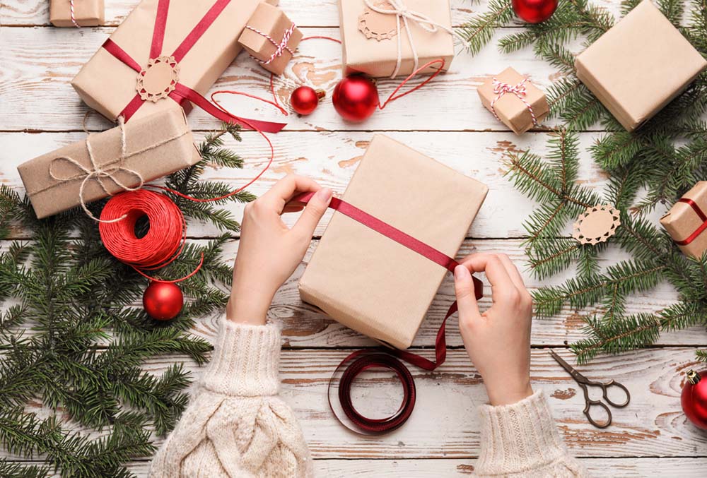 Thoughtful Holiday Gift Ideas for Your Neighbors